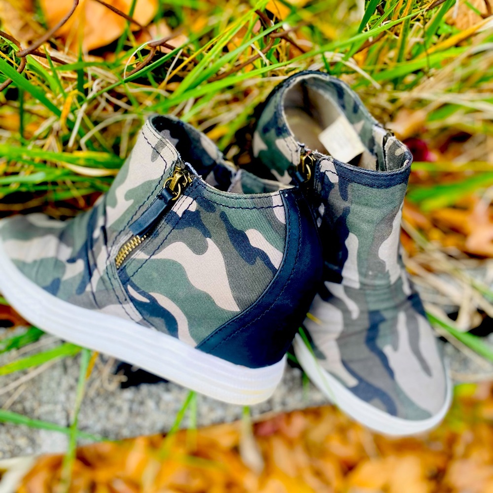 Wedge Camo Sneakers